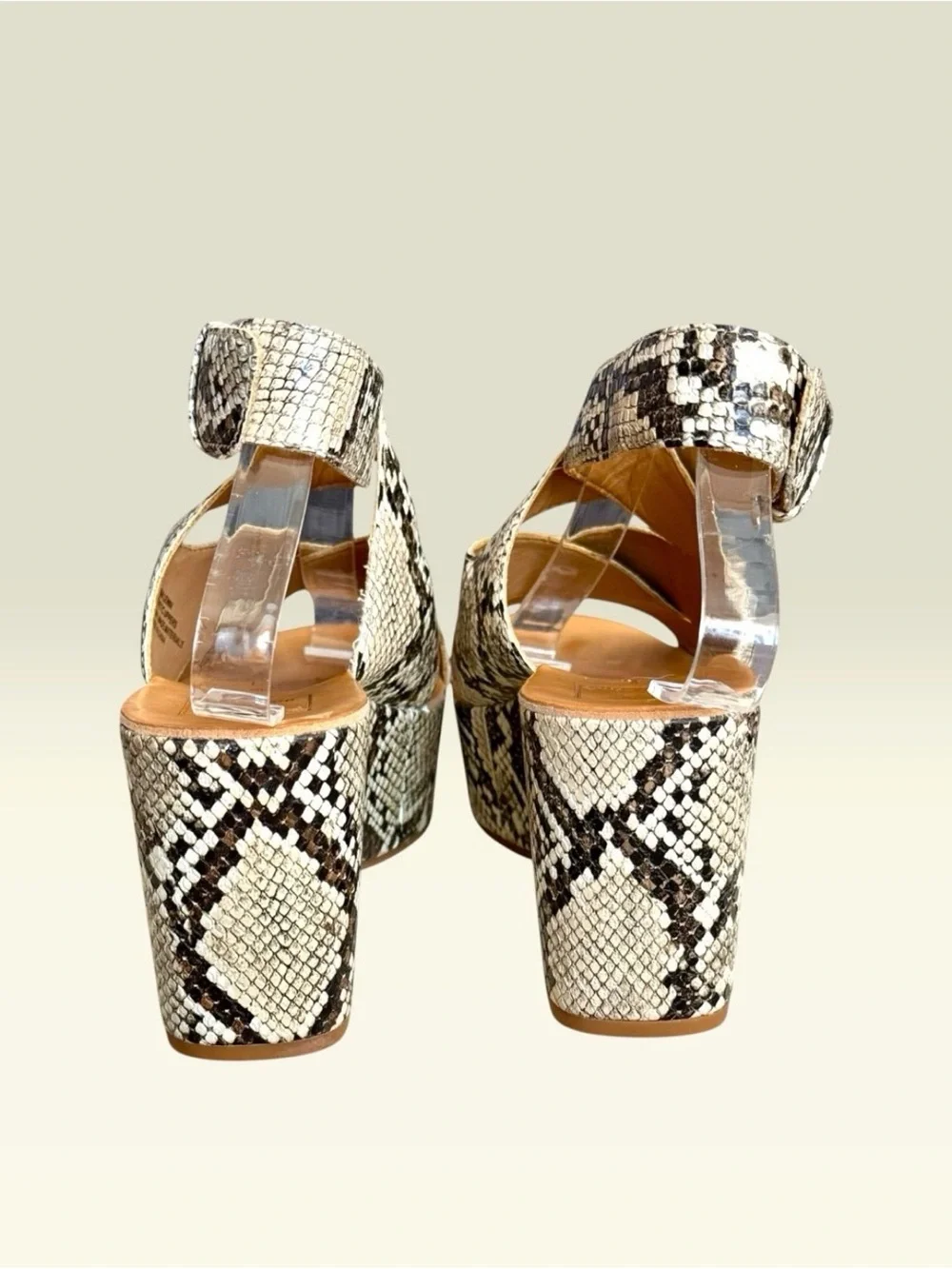 Dolce Vita chunky platform
